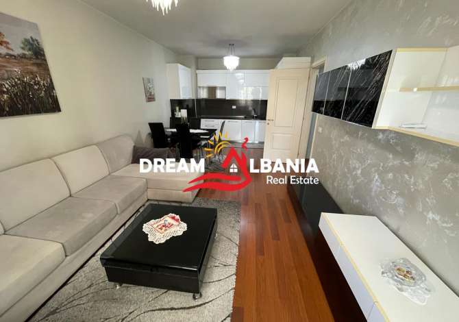 Shtepi me qera Apartament ne Tirane, 2+1, Mobilimi E mobiluar, Pagesa 700  Euro.