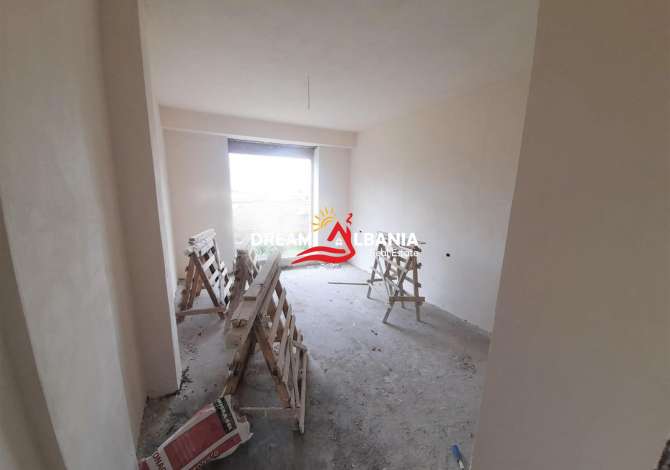 Shtepi ne shitje Apartament ne Tirane, 2+1, Mobilimi Bosh, pa mobiluar, Pagesa 148,000  Euro.