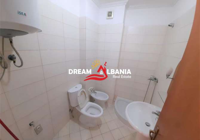 Shtepi ne shitje Apartament ne Tirane, 2+1, Mobilimi Bosh, pa mobiluar, Pagesa 70,000  Euro.