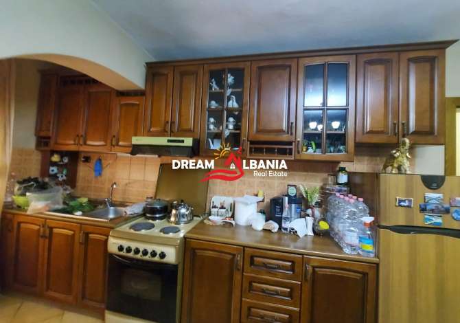 Shtepi ne shitje Apartament ne Tirane, 2+1, Mobilimi E mobiluar, Pagesa 95,000  Euro.