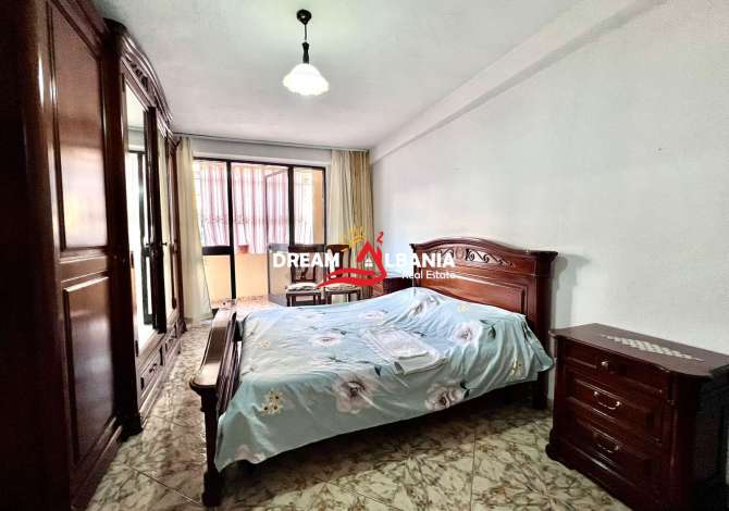 Shtepi ne shitje Apartament ne Tirane, 3+1, Mobilimi E mobiluar, Pagesa 129,000  Euro.