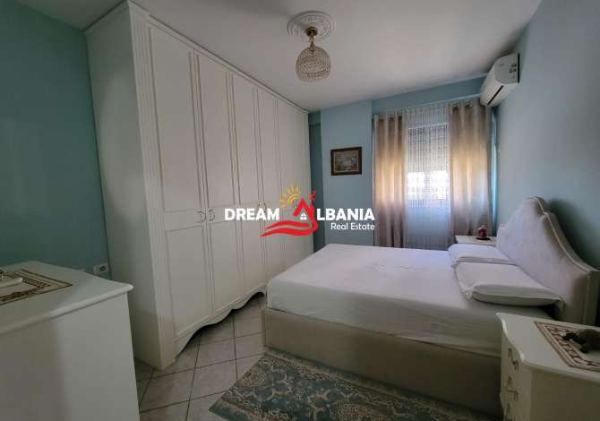 Shtepi ne shitje Apartament ne Tirane, 2+1, Mobilimi E mobiluar, Pagesa 98,000  Euro.