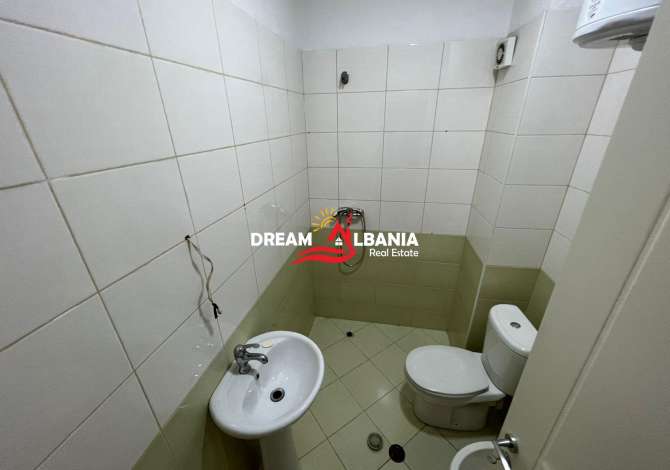Shtepi ne shitje Apartament ne Tirane, 1+1, Mobilimi Bosh, pa mobiluar, Pagesa 60,000  Euro.