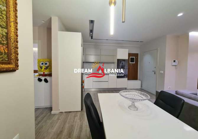 Shtepi me qera Apartament ne Tirane, 2+1, Mobilimi E mobiluar, Pagesa 1,300  Euro.