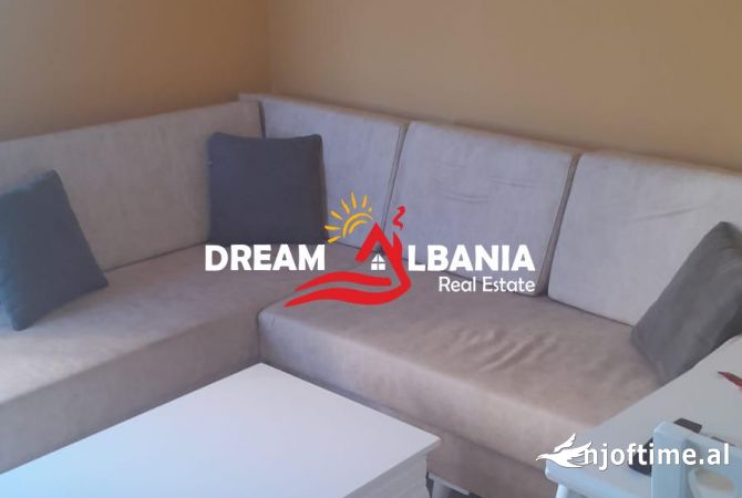 Shtepi me qera Apartament ne Tirane, 2+1, Mobilimi E mobiluar, Pagesa 500  Euro.