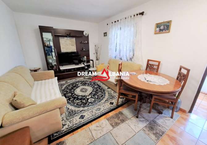 Shtepi ne shitje Apartament ne Tirane, 1+1, Mobilimi Pjeserisht e mobiluar, Pagesa 65,000  Euro.