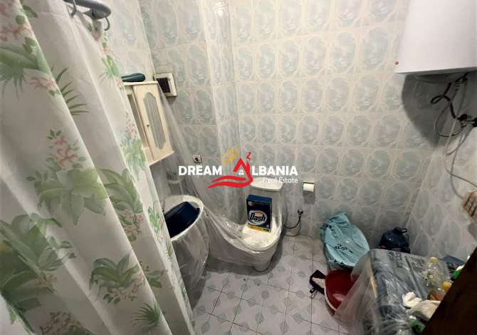 Shtepi ne shitje Apartament ne Tirane, 2+1, Mobilimi E mobiluar, Pagesa 82,650  Euro.