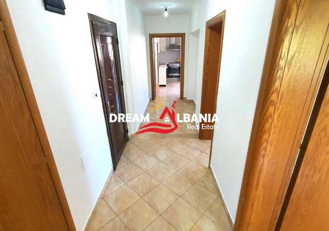 Shtepi ne shitje Apartament ne Tirane, 2+1, Mobilimi Bosh, pa mobiluar, Pagesa 100,000  Euro.