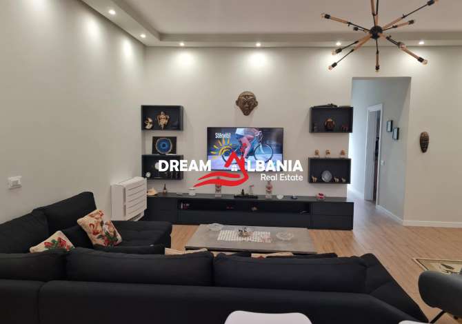 Shtepi ne shitje Apartament ne Tirane, 2+1, Mobilimi E mobiluar, Pagesa 220,000  Euro.