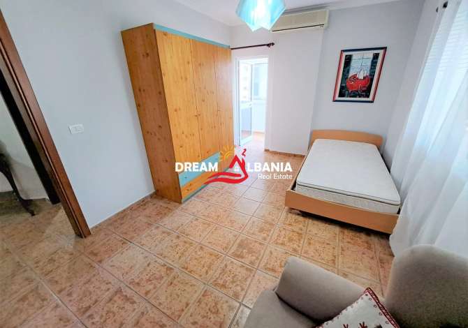 Shtepi ne shitje Apartament ne Tirane, 2+1, Mobilimi E mobiluar, Pagesa 184,000  Euro.