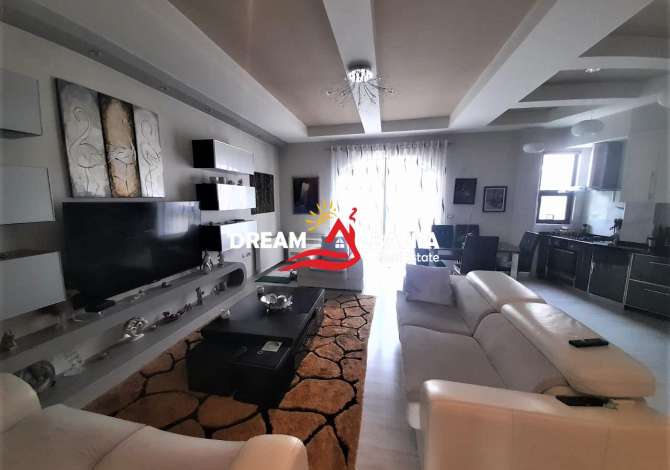 Shtepi ne shitje 7+1 ne Tirane - 660,000 Euro