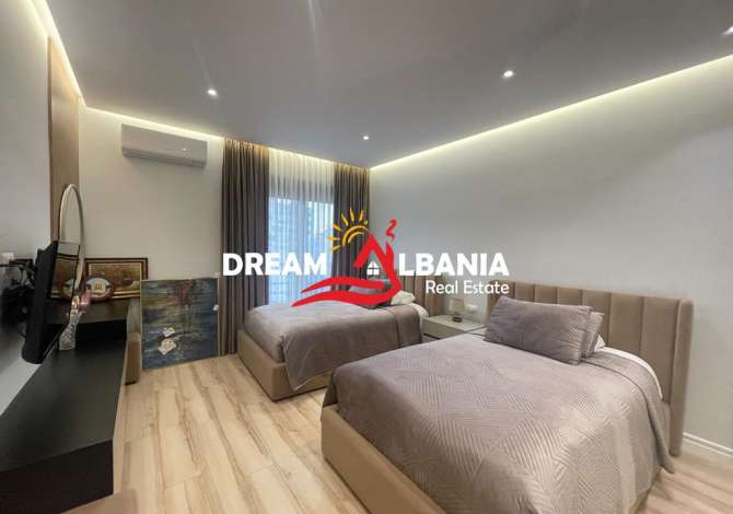 Shtepi me qera Apartament ne Tirane, 3+1, Mobilimi E mobiluar, Pagesa 2,500  Euro.