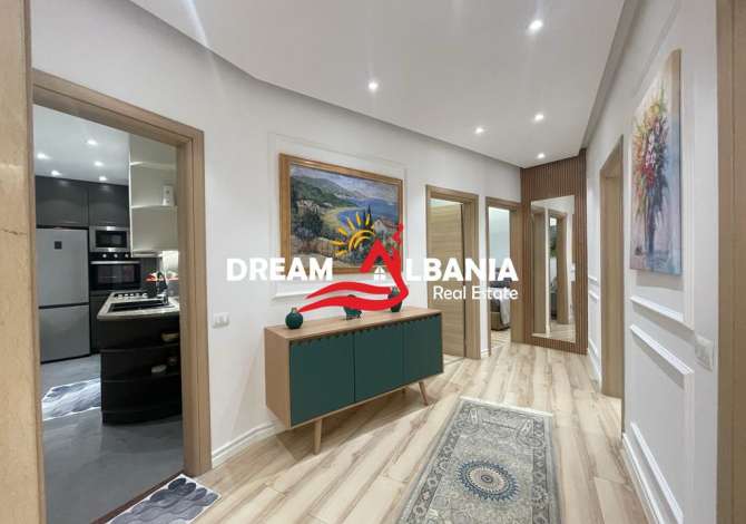 Shtepi me qera Apartament ne Tirane, 3+1, Mobilimi E mobiluar, Pagesa 2,500  Euro.