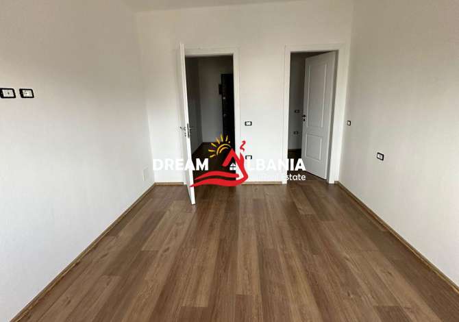 Shtepi ne shitje Apartament ne Tirane, 2+1, Mobilimi Bosh, pa mobiluar, Pagesa 105,370  Euro.
