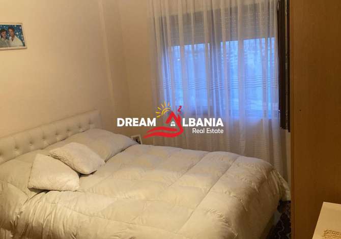 Shtepi ne shitje Apartament ne Tirane, 2+1, Mobilimi E mobiluar, Pagesa 125,000  Euro.