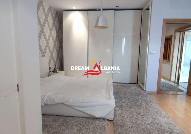 Shtepi ne shitje Duplex(shtepi me 2 kate) ne Tirane, 3+1, Mobilimi E mobiluar, Pagesa 630,000  Euro.