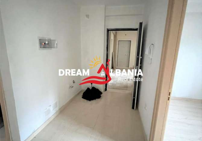 Shtepi ne shitje Apartament ne Tirane, 2+1, Mobilimi Bosh, pa mobiluar, Pagesa 125,000  Euro.