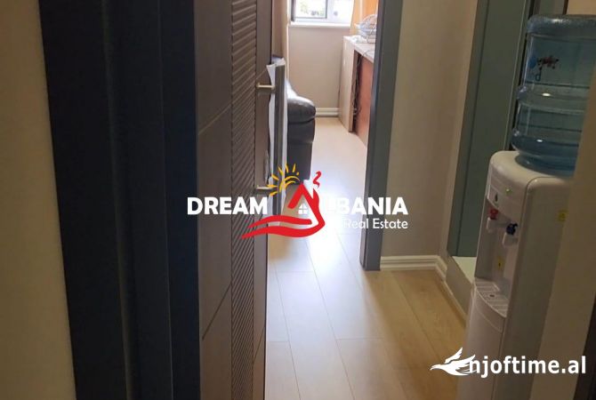 Ambient biznesi me qera 3+1 ne Tirane - 500 Euro