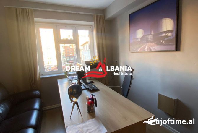 Jepet Zyre me qera ne rrugen Myslym Shyri, E Mobiluar (ID 42611219)