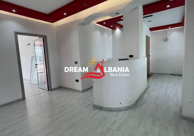 Ambient biznesi me qera 3+1 ne Tirane - 1,000 Euro