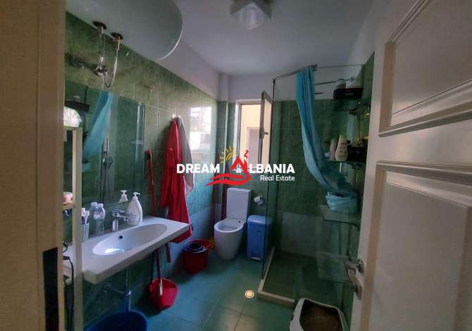 Shtepi ne shitje Apartament ne Tirane, 2+1, Mobilimi Bosh, pa mobiluar, Pagesa 130,000  Euro.