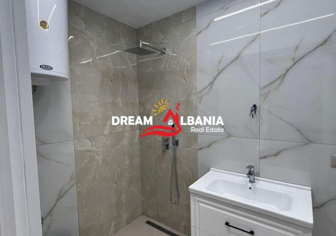 Shtepi ne shitje Apartament ne Tirane, 2+1, Mobilimi Bosh, pa mobiluar, Pagesa 220,000  Euro.