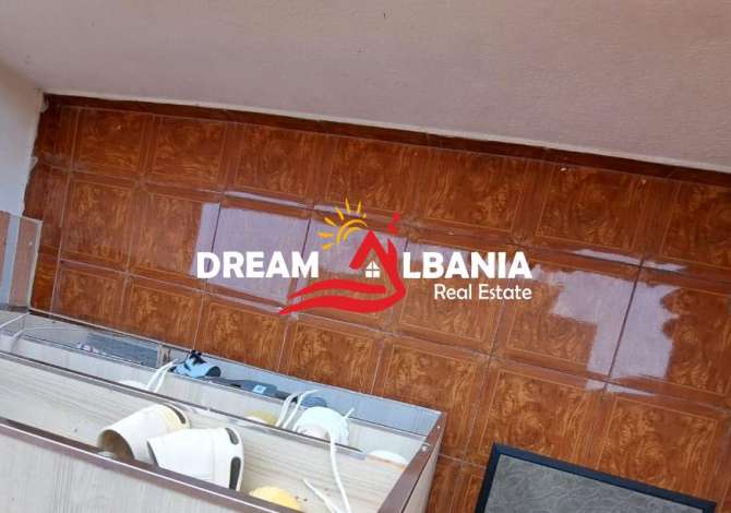 Shtepi ne shitje Apartament ne Tirane, 2+1, Mobilimi E mobiluar, Pagesa 125,000  Euro.