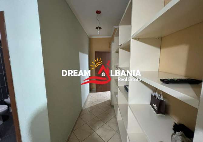 Shtepi ne shitje Apartament ne Tirane, 2+1, Mobilimi Bosh, pa mobiluar, Pagesa 139,000  Euro.