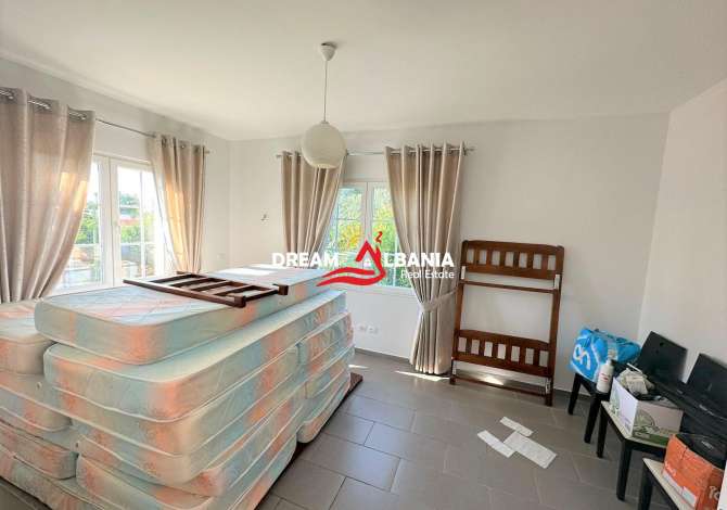 Luxury villas for rent in Tirana 7+1, Emty