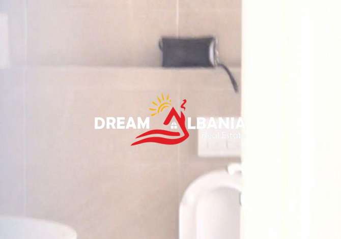 Ambjent per zyra me qera ne rrugen Myslym Shyri prane Gjykates se Shkalles se Pare (ID 4261904).