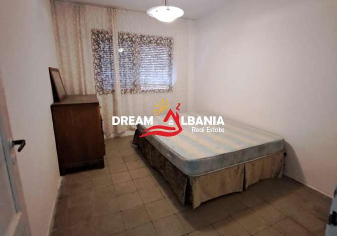 Shtepi me qera Apartament ne Tirane, 3+1, Mobilimi E mobiluar, Pagesa 400  Euro.