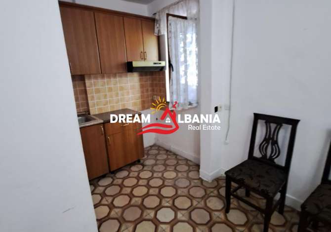 Shtepi me qera 3+1 ne Tirane - 400 Euro