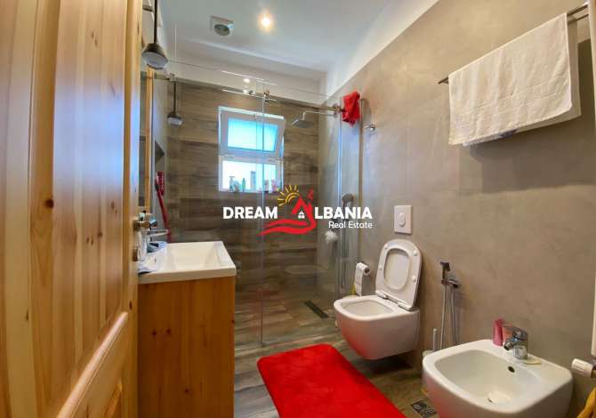 Shtepi me qera Apartament ne Tirane, 3+1, Mobilimi E mobiluar, Pagesa 2,500  Euro.