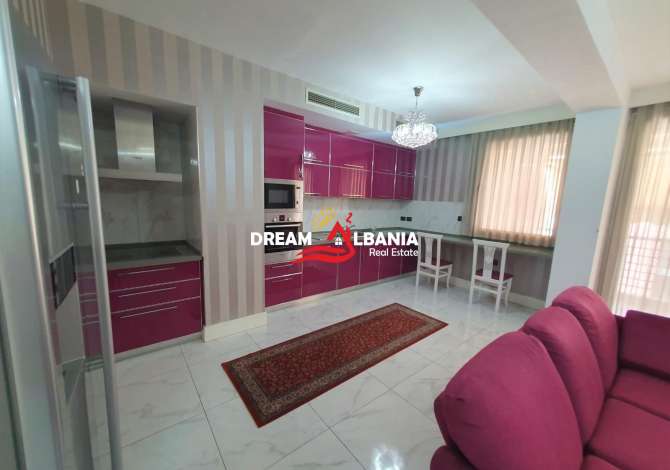 Shtepi me qera Apartament ne Tirane, 3+1, Mobilimi E mobiluar, Pagesa 1,500  Euro.