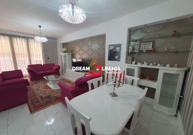 Shtepi me qera Apartament ne Tirane, 3+1, Mobilimi E mobiluar, Pagesa 1,500  Euro.