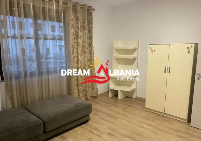 Shtepi ne shitje Apartament ne Tirane, 3+1, Mobilimi E mobiluar, Pagesa 250,000  Euro.