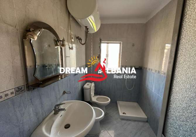 Shtepi ne shitje Apartament ne Tirane, 1+1, Mobilimi E mobiluar, Pagesa 53,000  Euro.