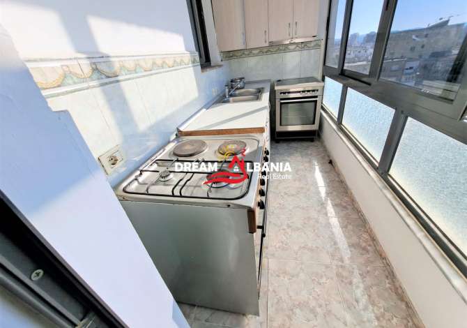 Shtepi ne shitje Apartament ne Tirane, 2+1, Mobilimi E mobiluar, Pagesa 89,000  Euro.