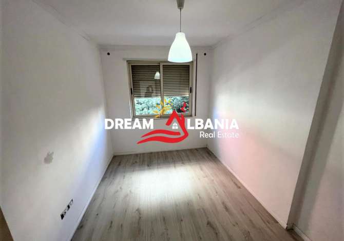 Shtepi ne shitje Apartament ne Tirane, 2+1, Mobilimi E mobiluar, Pagesa 89,000  Euro.