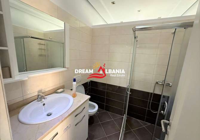 Shtepi me qera Apartament ne Tirane, 2+1, Mobilimi E mobiluar, Pagesa 800  Euro.