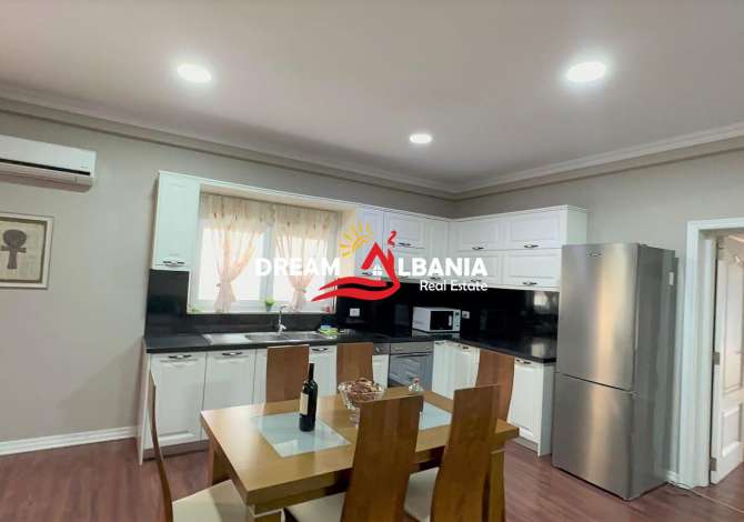 Shtepi me qera Apartament ne Tirane, 2+1, Mobilimi E mobiluar, Pagesa 800  Euro.