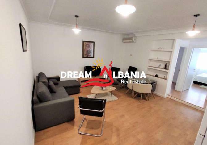 Shtepi ne shitje Apartament ne Tirane, 2+1, Mobilimi E mobiluar, Pagesa 180,000  Euro.