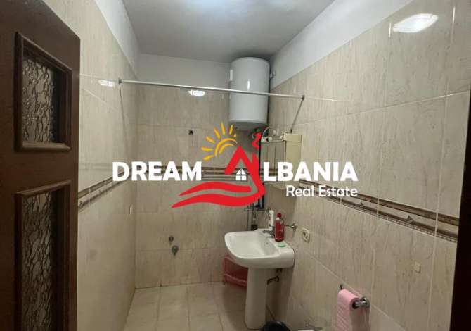 Shtepi ne shitje Apartament ne Tirane, 2+1, Mobilimi E mobiluar, Pagesa 240,000  Euro.