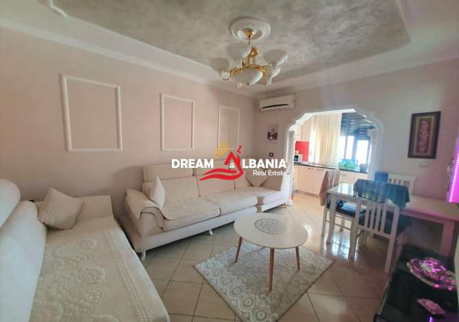 Shtepi ne shitje Apartament ne Tirane, 2+1, Mobilimi E mobiluar, Pagesa 73,000  Euro.