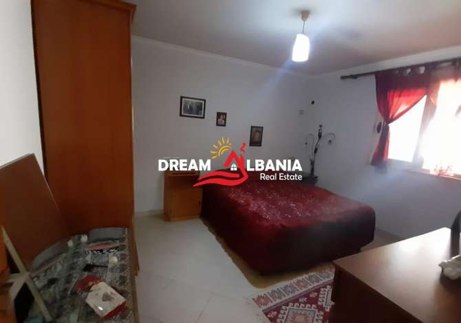 Shtepi ne shitje Apartament ne Tirane, 2+1, Mobilimi E mobiluar, Pagesa 75,000  Euro.