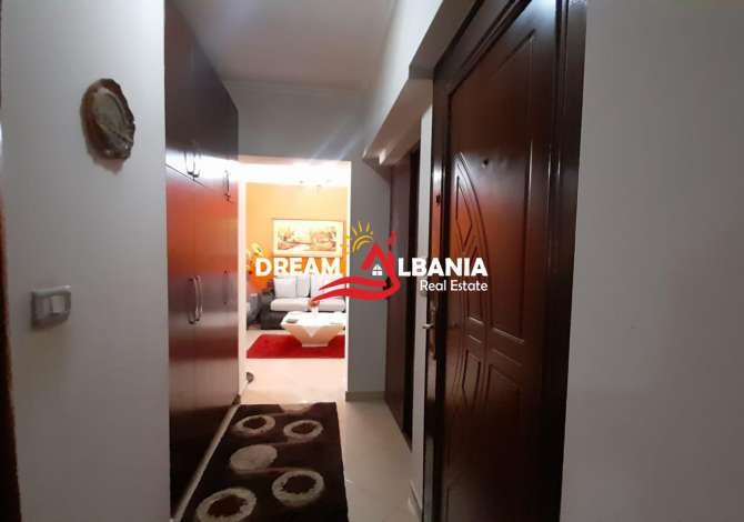 Shtepi ne shitje Apartament ne Tirane, 2+1, Mobilimi E mobiluar, Pagesa 75,000  Euro.