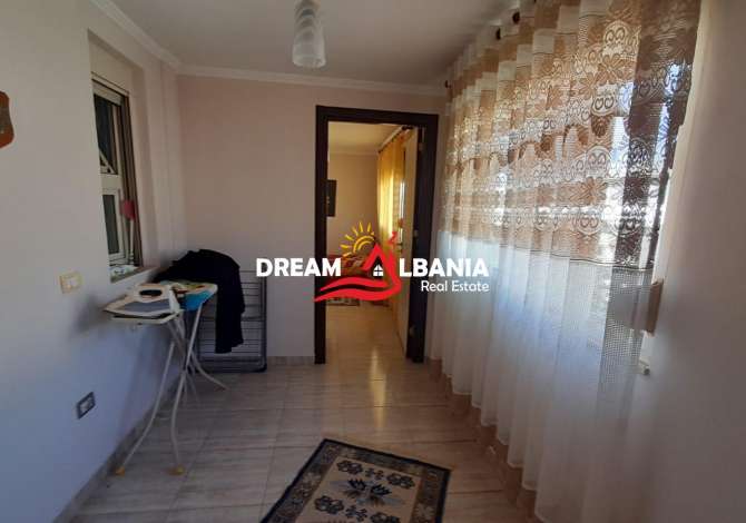 Shtepi ne shitje Apartament ne Tirane, 2+1, Mobilimi E mobiluar, Pagesa 75,000  Euro.