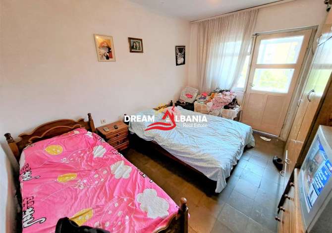 Shtepi ne shitje Apartament ne Tirane, 3+1, Mobilimi Bosh, pa mobiluar, Pagesa 105,000  Euro.