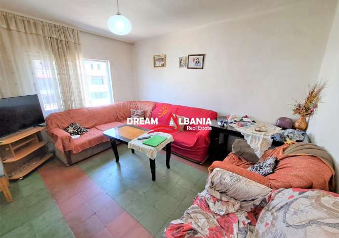 Shtepi ne shitje Apartament ne Tirane, 3+1, Mobilimi Bosh, pa mobiluar, Pagesa 105,000  Euro.