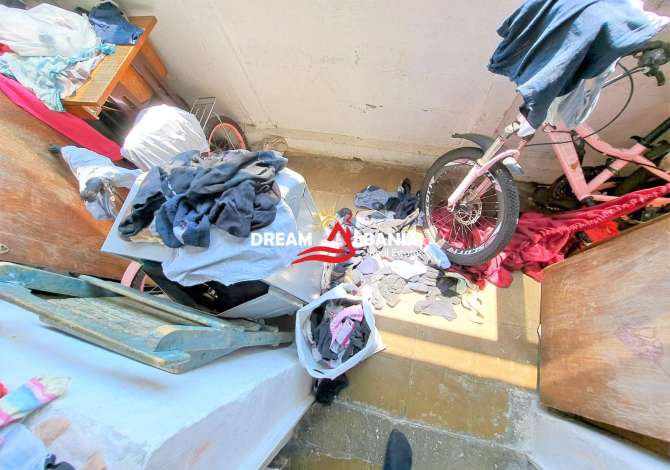 Shtepi ne shitje Apartament ne Tirane, 3+1, Mobilimi Bosh, pa mobiluar, Pagesa 105,000  Euro.